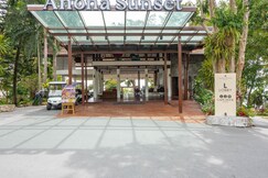 Anona Sunset Boutique