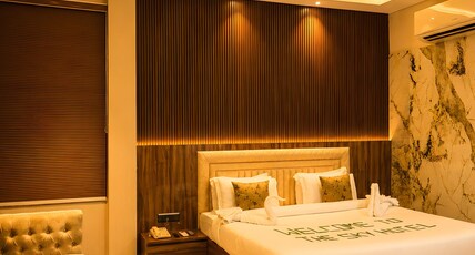 SKY Hotel And Resort Room Type - CLUB ROOM