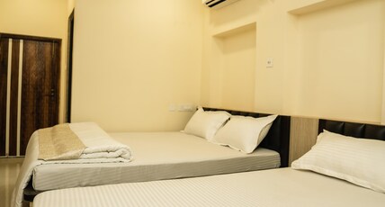 Golden Palm Inn, Kolkata Room Type - Standard Room-10