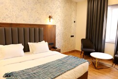 Hotel Dhingra Inn ,Rewari