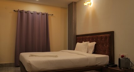 Hotel Dev inn Room Type - Suite Room