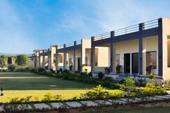 RANTHAMBHORE VILLAGE SERAI