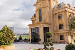 The Central Point Hotel Baku