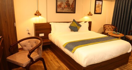 Harsha Boutique Hotel Room Type - Deluxe Double Balcony city view