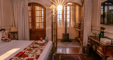 Hazaar Dastaan Room Type - Premier Room - Pool View