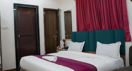 Hotel Shree Narayan Room Type - Standard Room