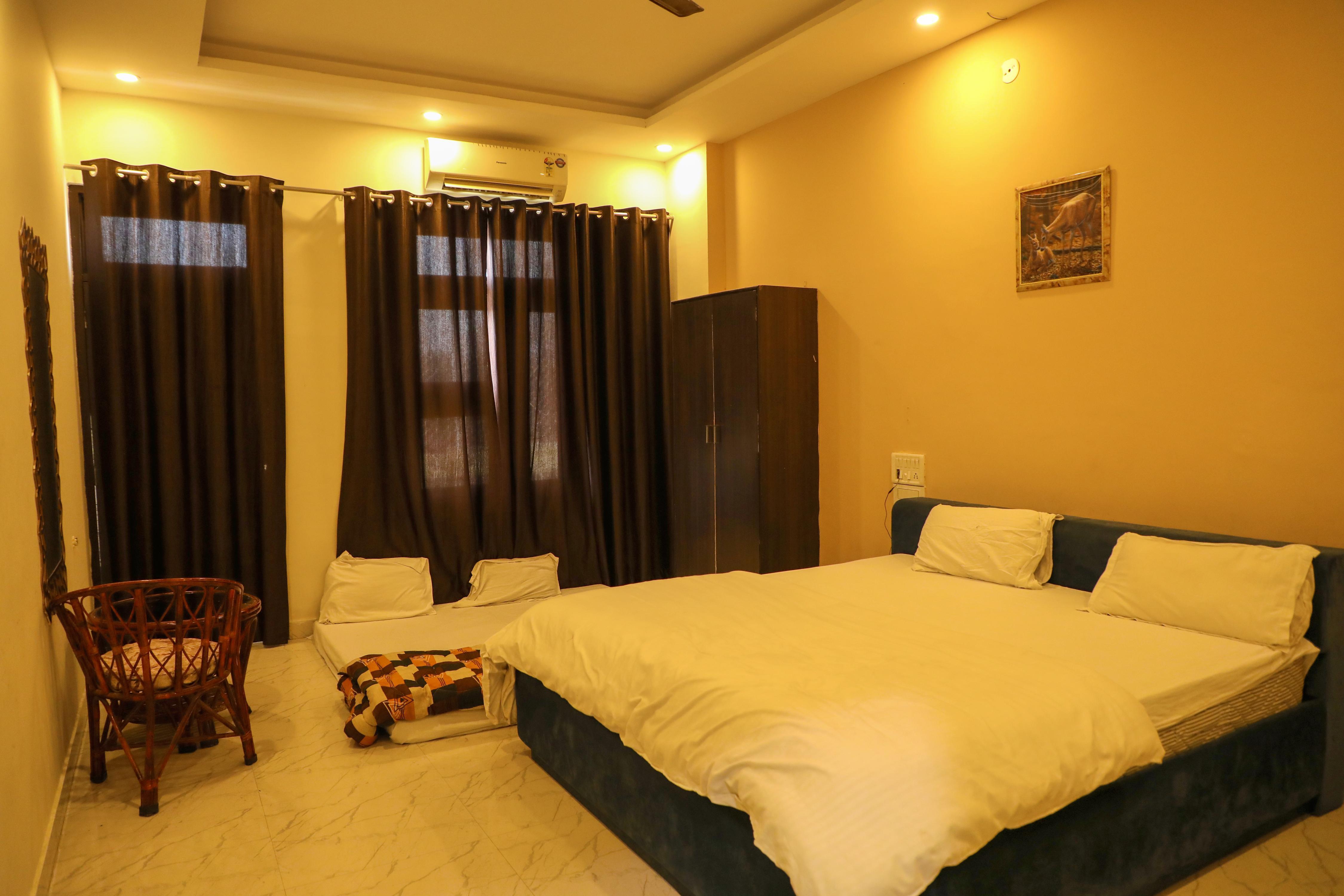 Green Palms Hotel and Resort Room Type - Deluxe Room