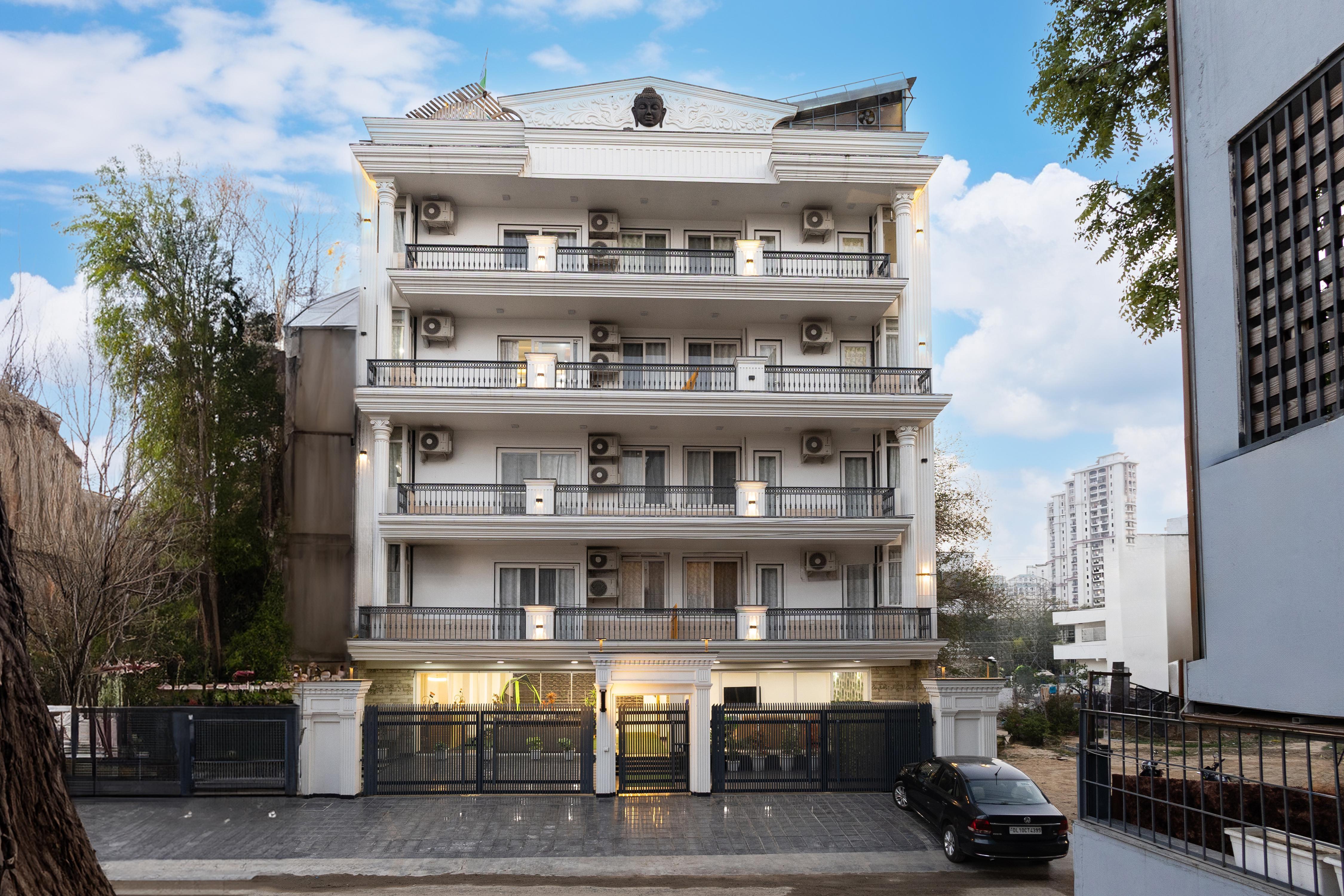 Alaya Stays | Golf Course Rd | Miyabi Suites