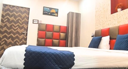 Hotel Devvanshi Room Type - Deluxe Room