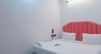 DAFFODILS BY LA MAISON CHARU Room Type - Small Double Room AC