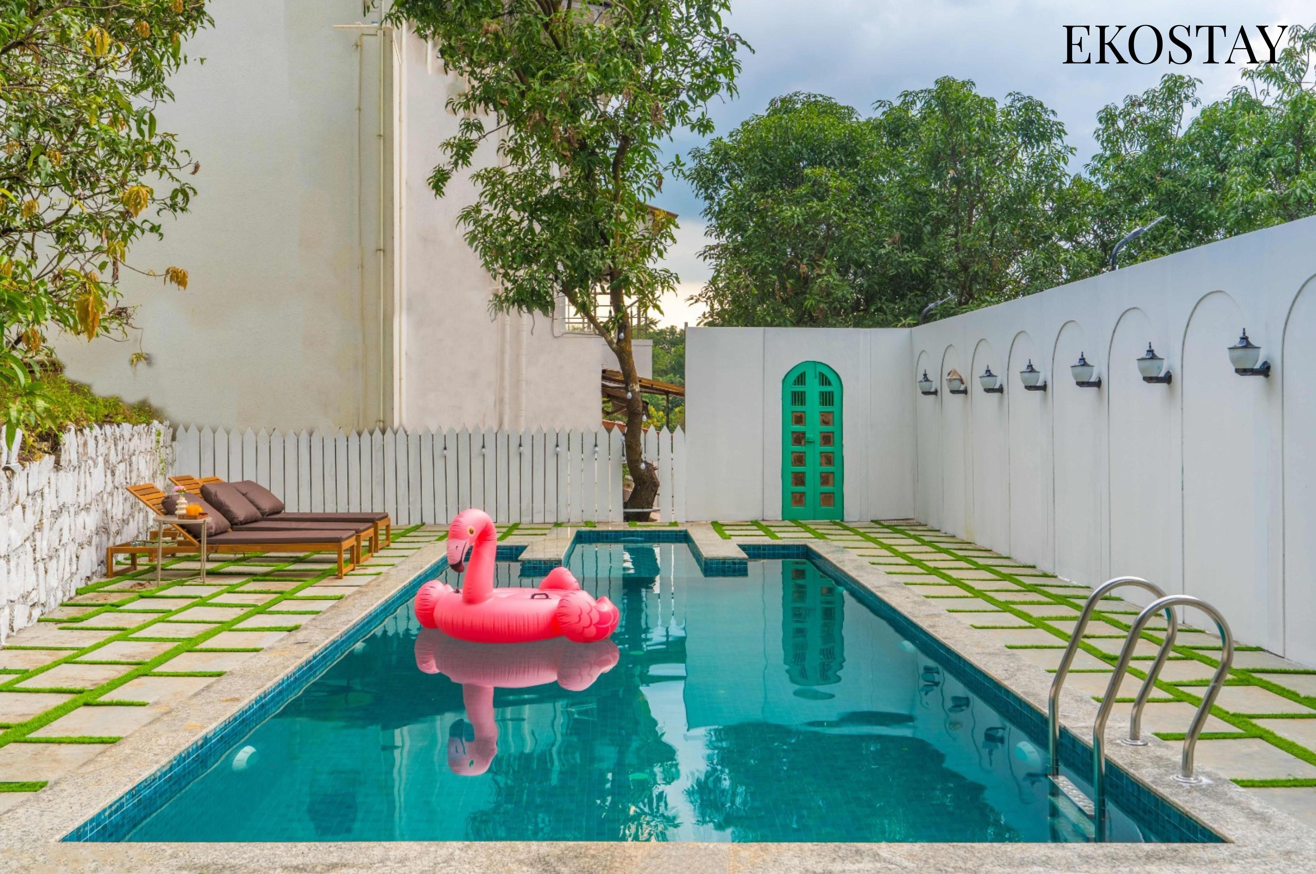 EKOSTAY - Amanta Green 8BHK - Tap to explore photos