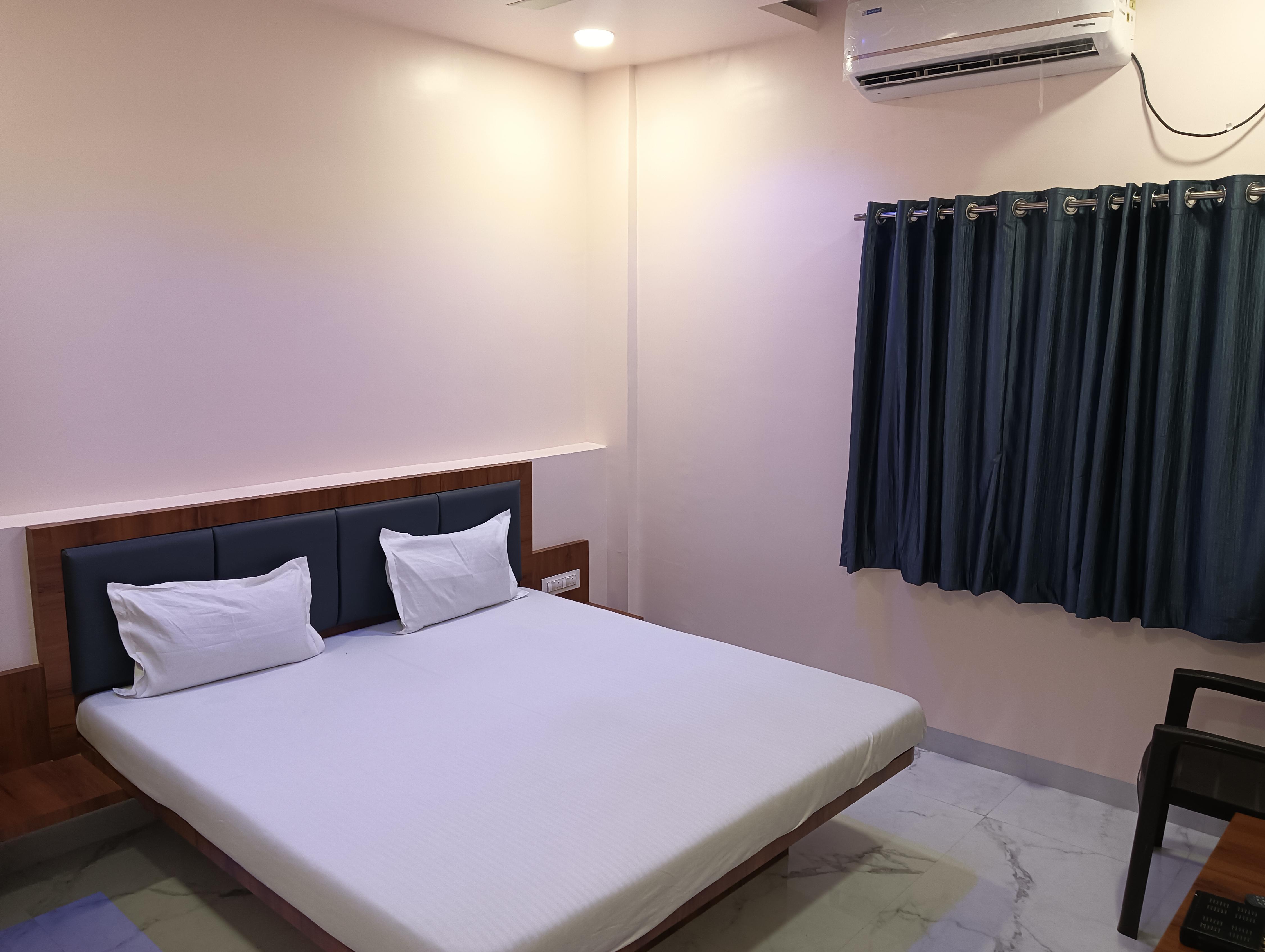 Pushkraj Lodging - Tap to explore photos