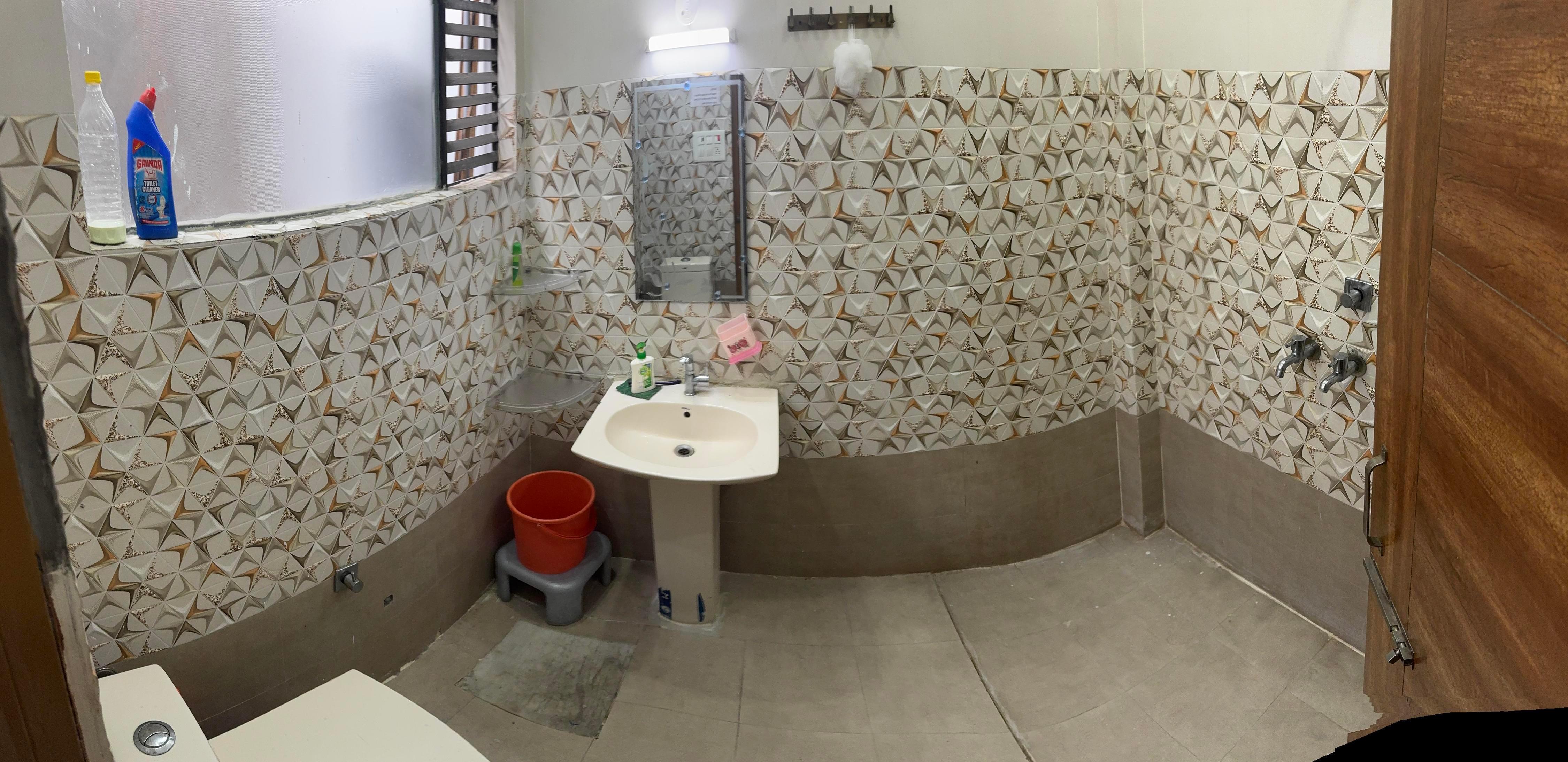 Pritam Niwas - Tap to explore photos