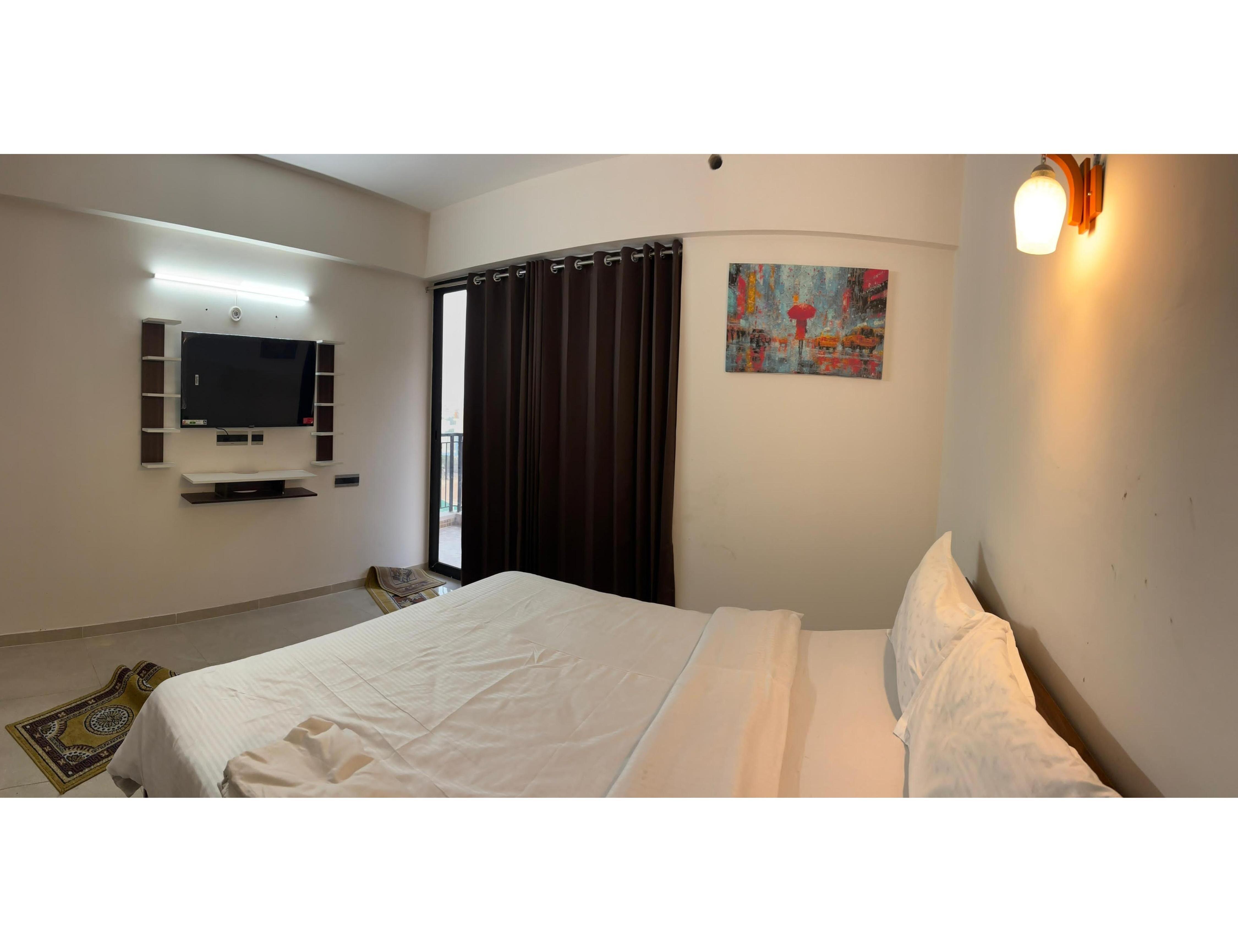 Voyage Inn Omaxe Apartment@ Hazratganj - Tap to explore photos
