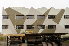 Treebo Ashirwad Regency, Near Bhopal Junction Railway Station