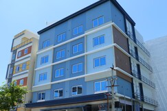 The Lotus Park Hotel