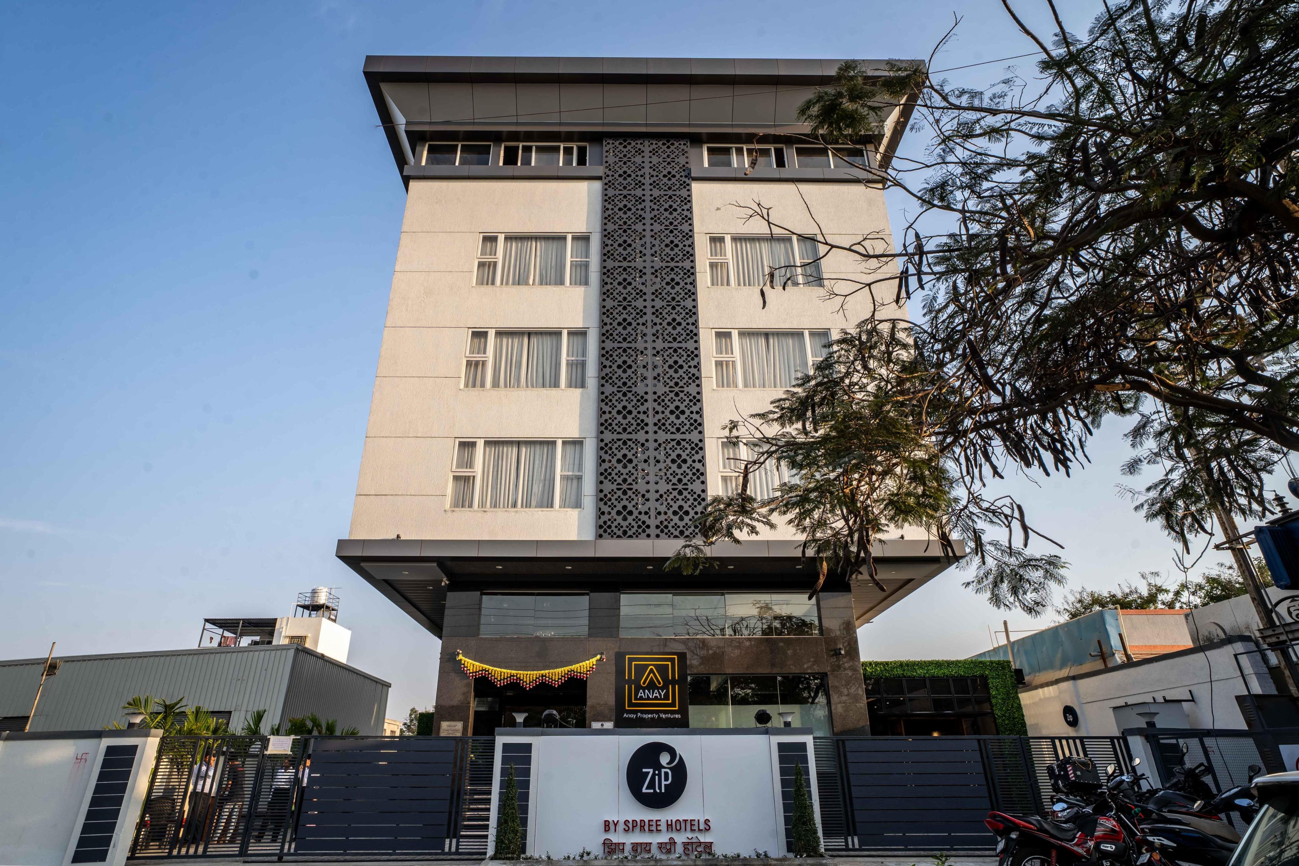 ZIP BY SPREE HOTELS RANJANGAON - Tap to explore photos