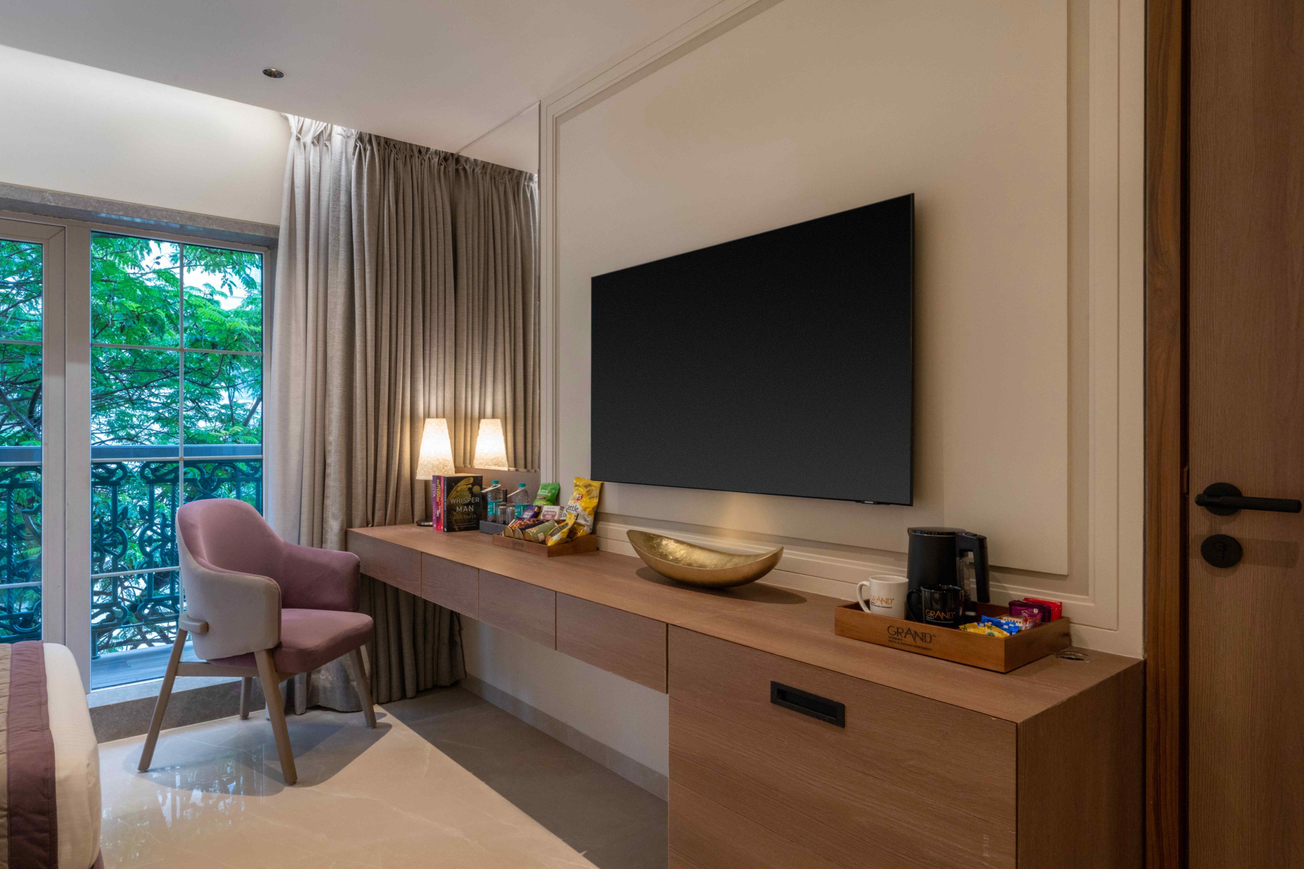 Grand Residency Hotel & Serviced Apartments - Tap to explore photos