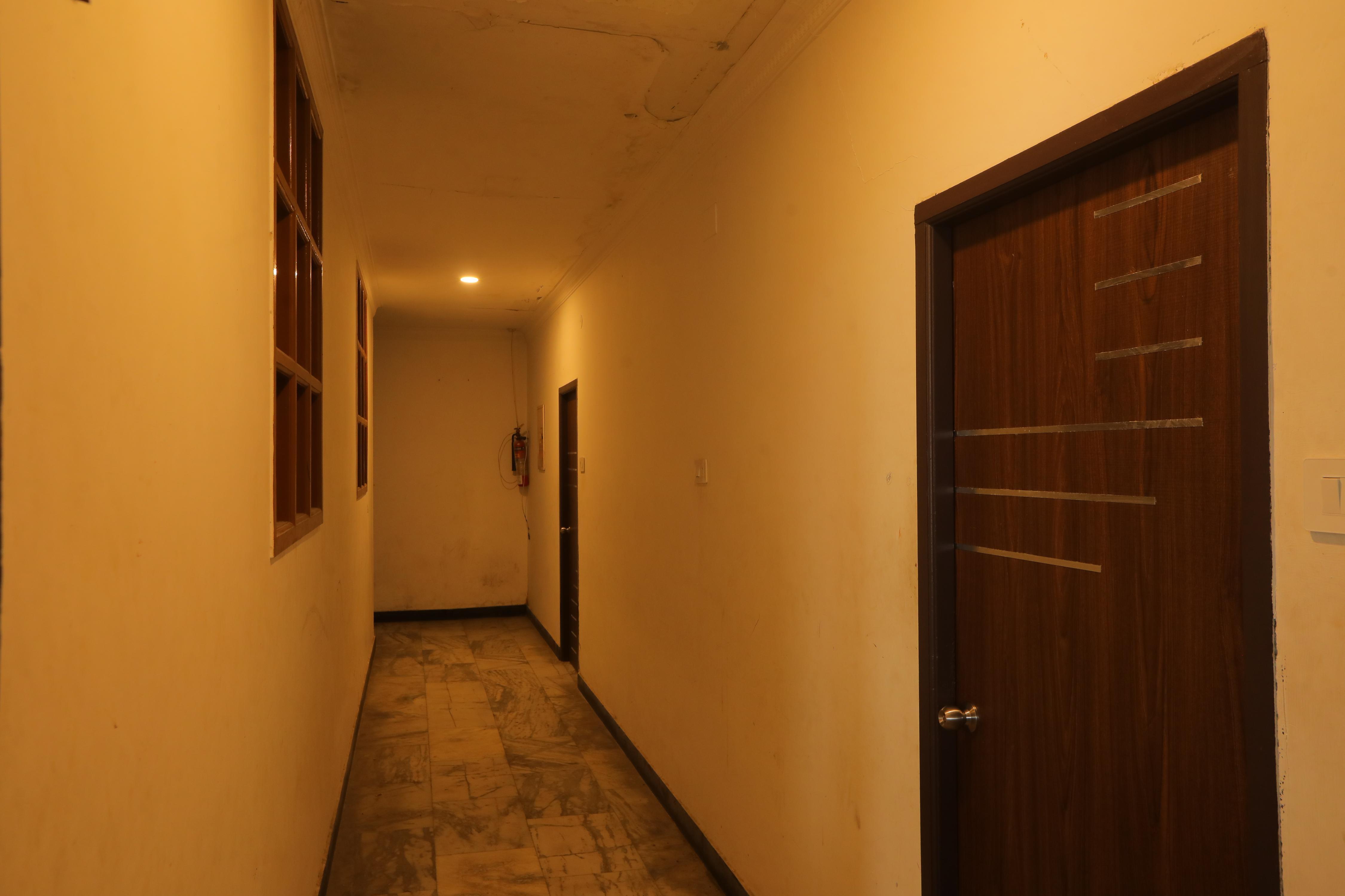 Chennai Royal Club Room Type - Suite ROom
