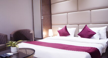 Hotel Siya Ramaya Room Type - Premium Room