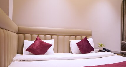 Hotel Siya Ramaya Room Type - Deluxe Room
