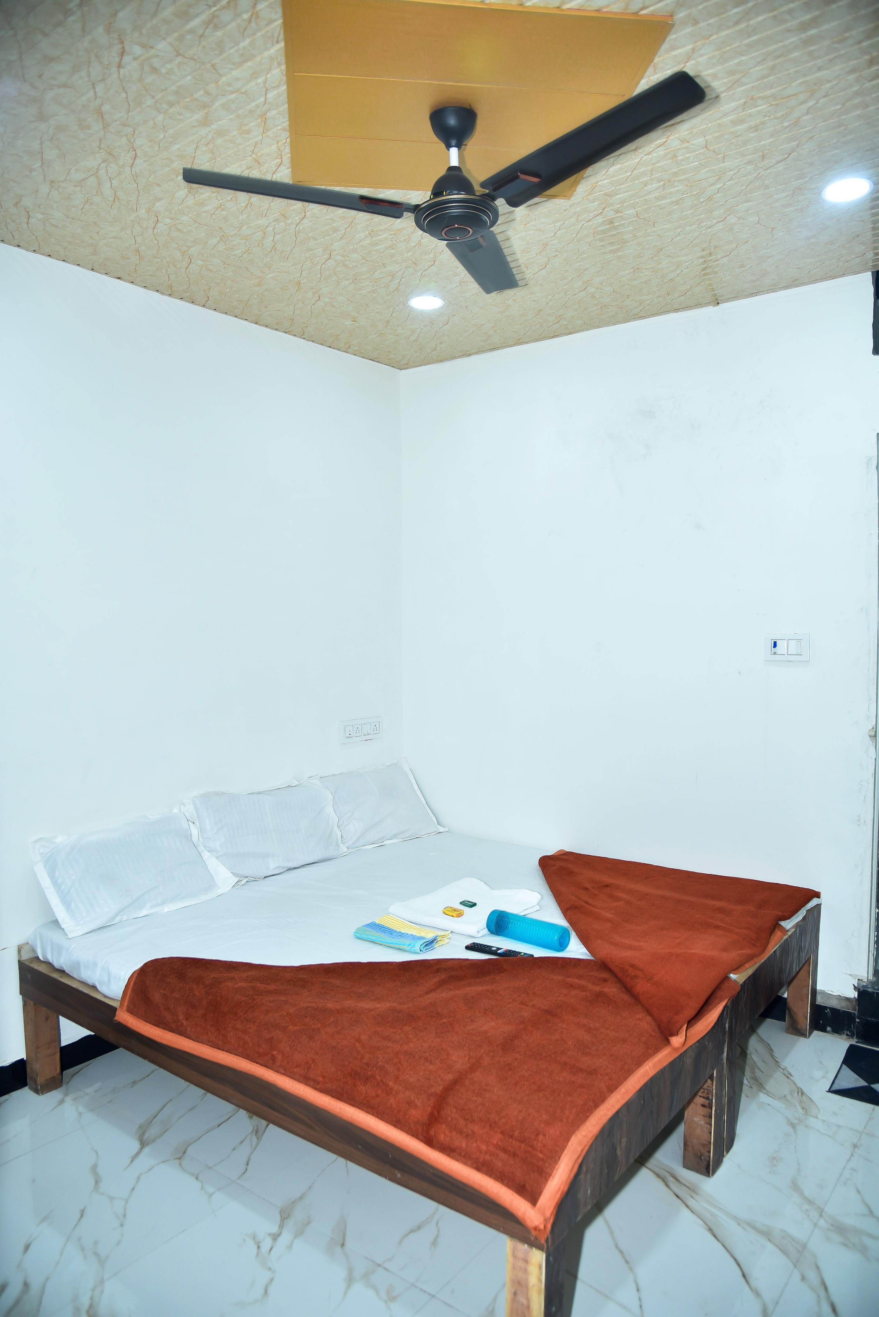 Hotel Sindur - Tap to explore photos