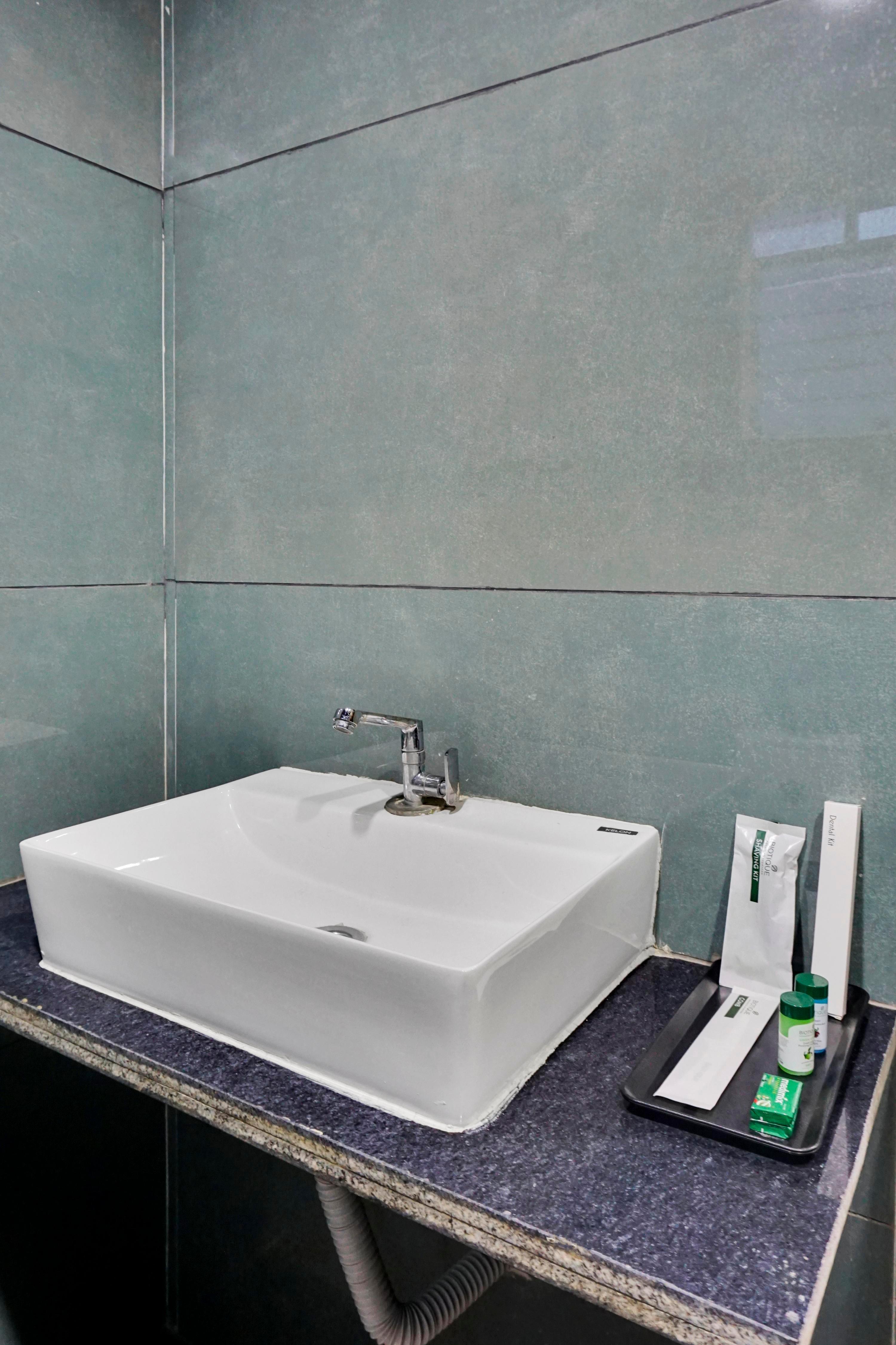 Serenity Suites Business Hotel - Tap to explore photos