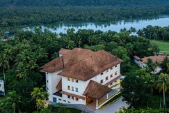 Alaya Stays By ELIVAAS Still Waters