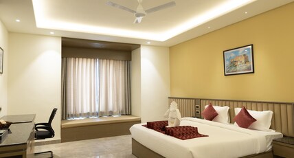 Pride Resort Jodhpur Room Type - Superior King Room Room with Window Seat Pride Resort Jodhpur Room Type - Superior King Room Room with Window Seat