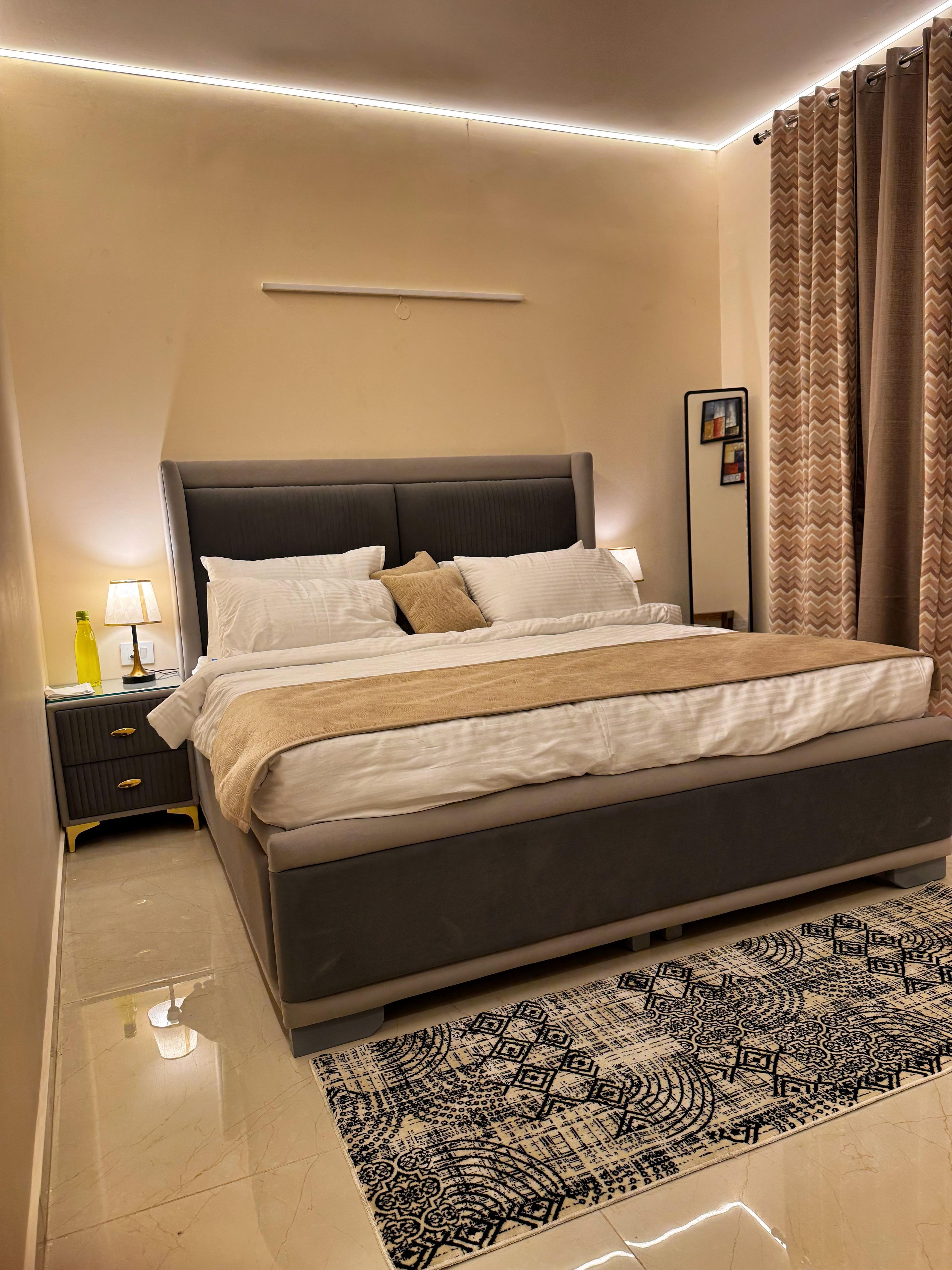 Shree Keli Kunj-Spacious &Luxury 2BHK in Vrindavan - Tap to explore photos