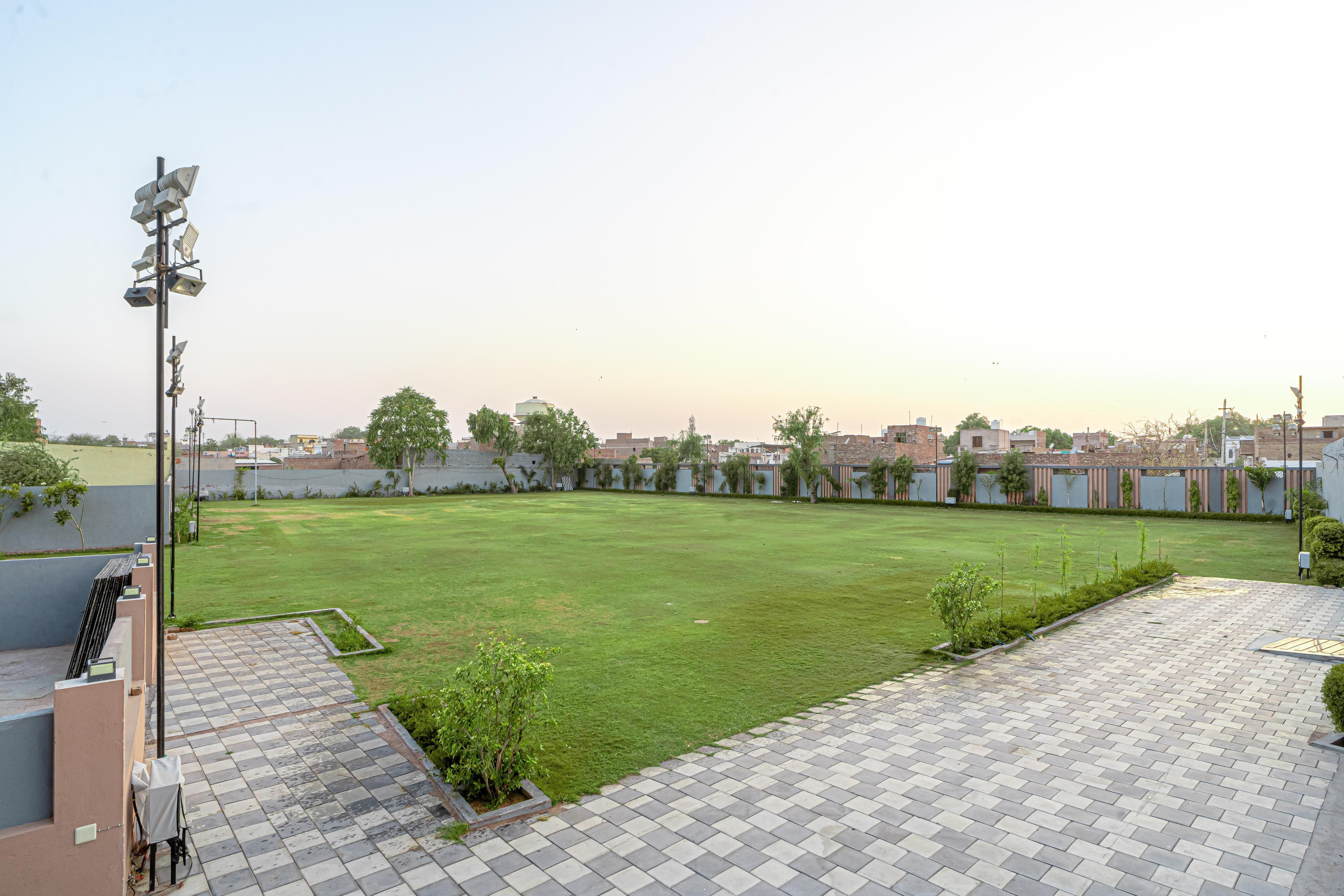 Hotel Chand Ratan Palace by Travinities - Tap to explore photos