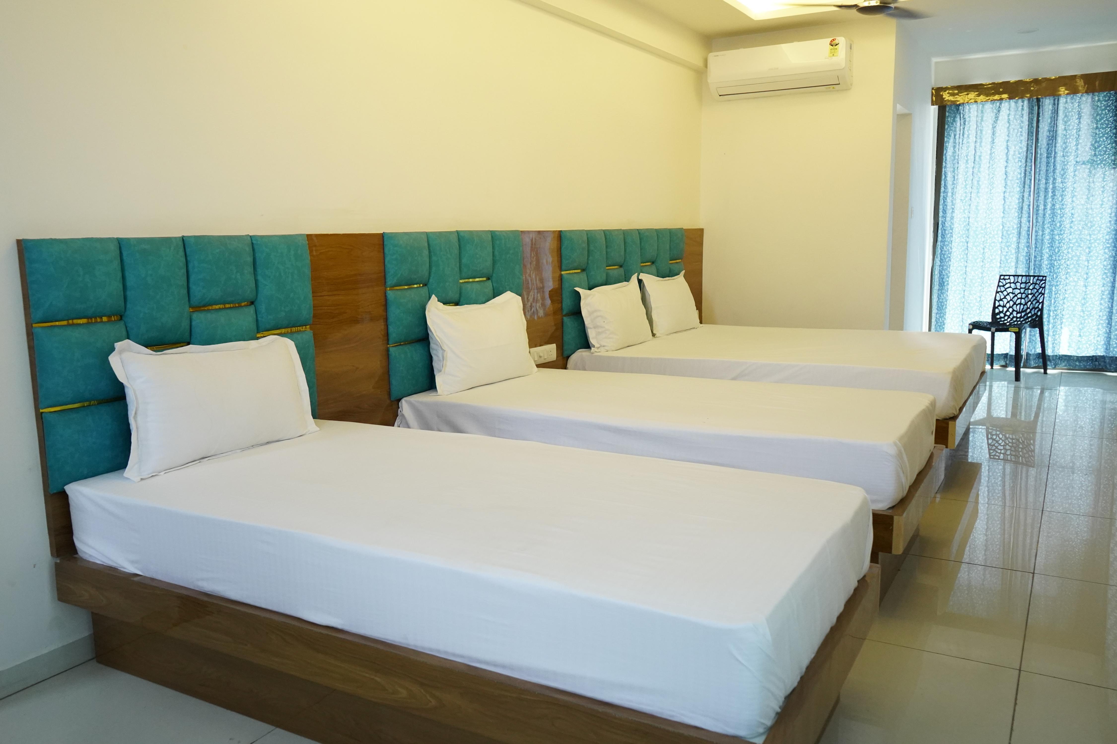 HOTEL RELAX INN Room Type - FAMILY ROOM