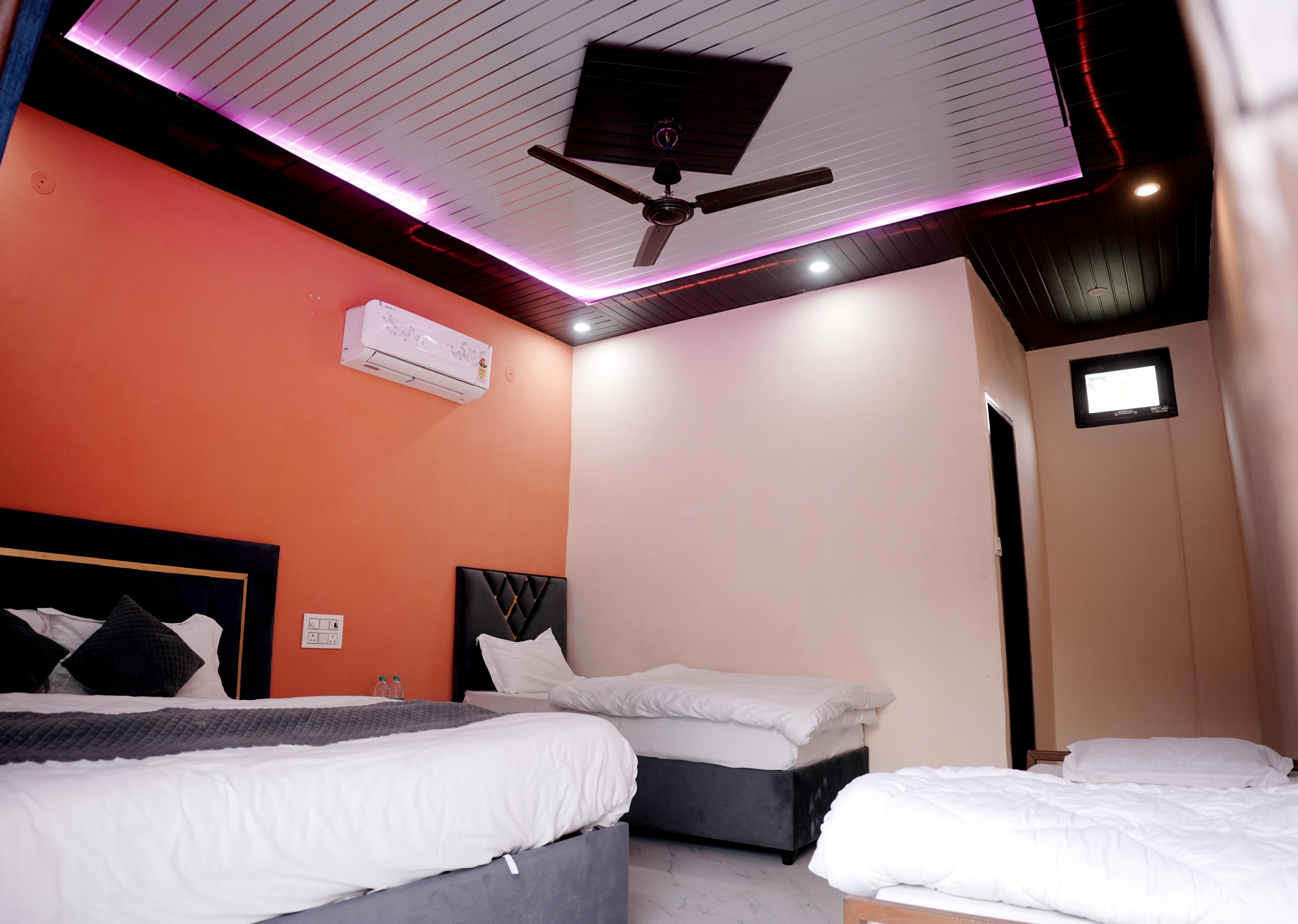 The Hidden Paradise - Tap to explore photos