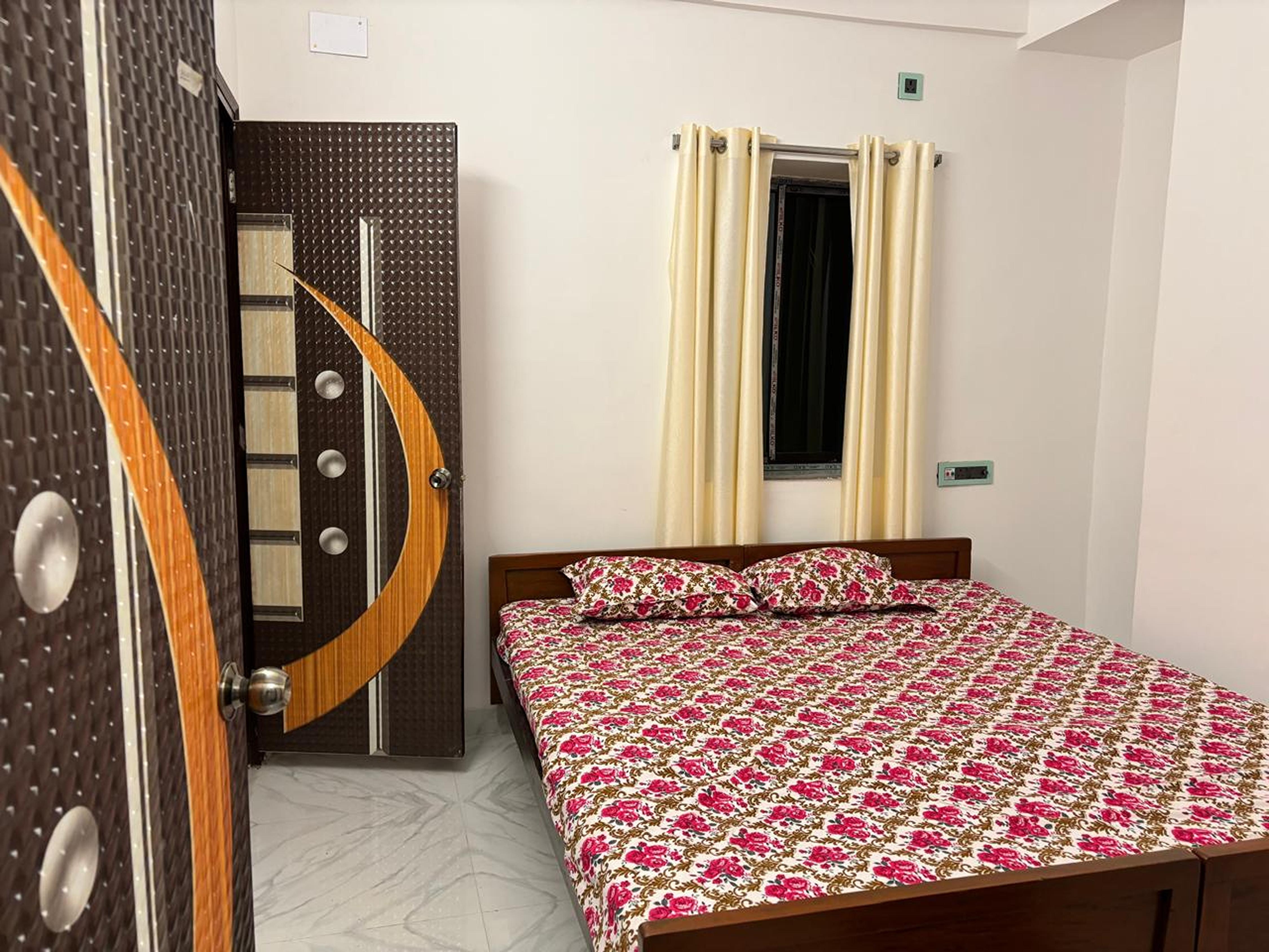 StayEasy-Rosewood Nest Kolkata - Tap to explore photos