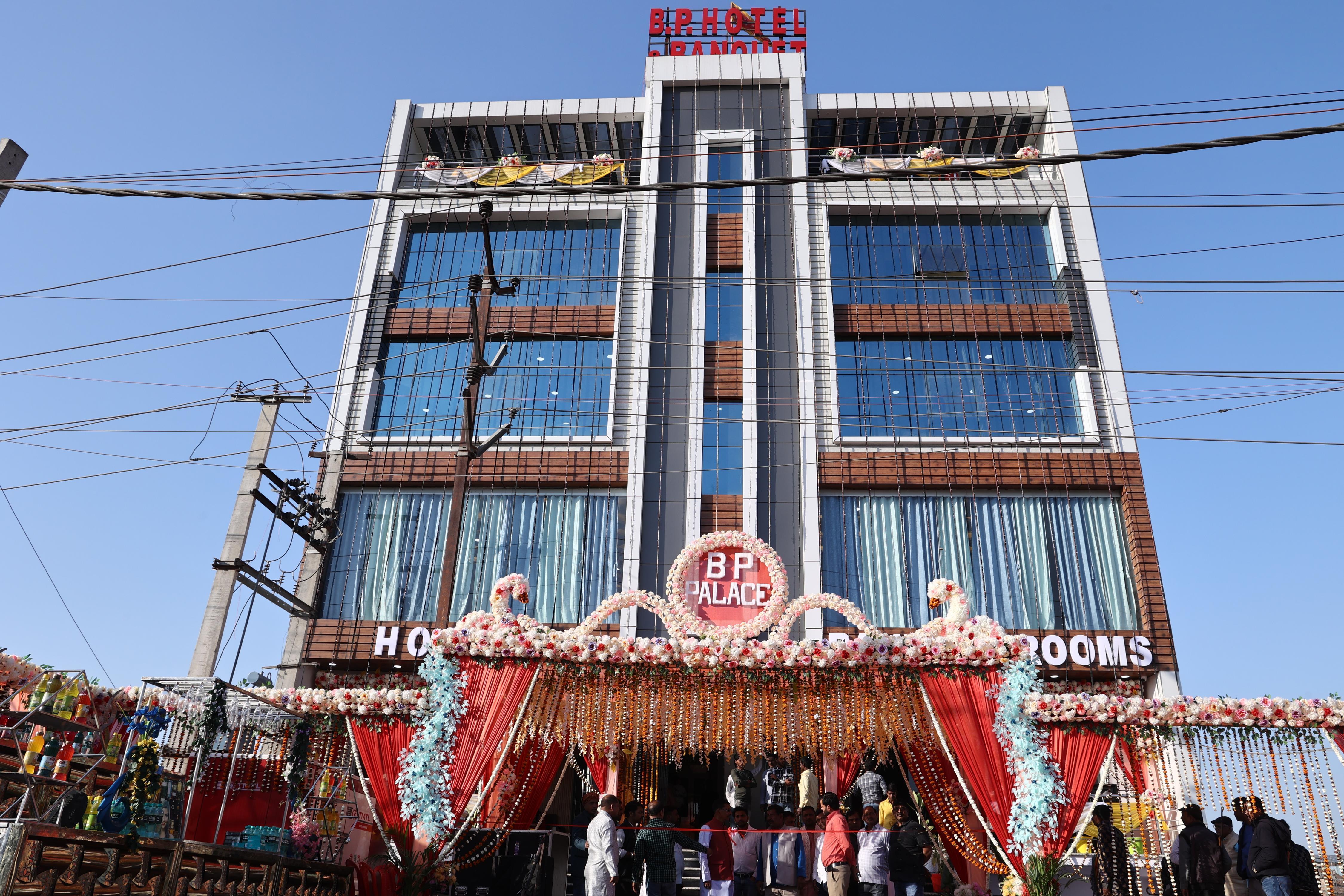 BP PLACE HOTEL