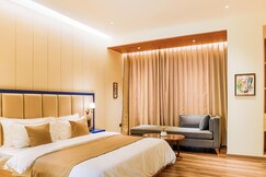 Hotel Treeline (Corporate-Friendly With Valley View, On Nainital Road)