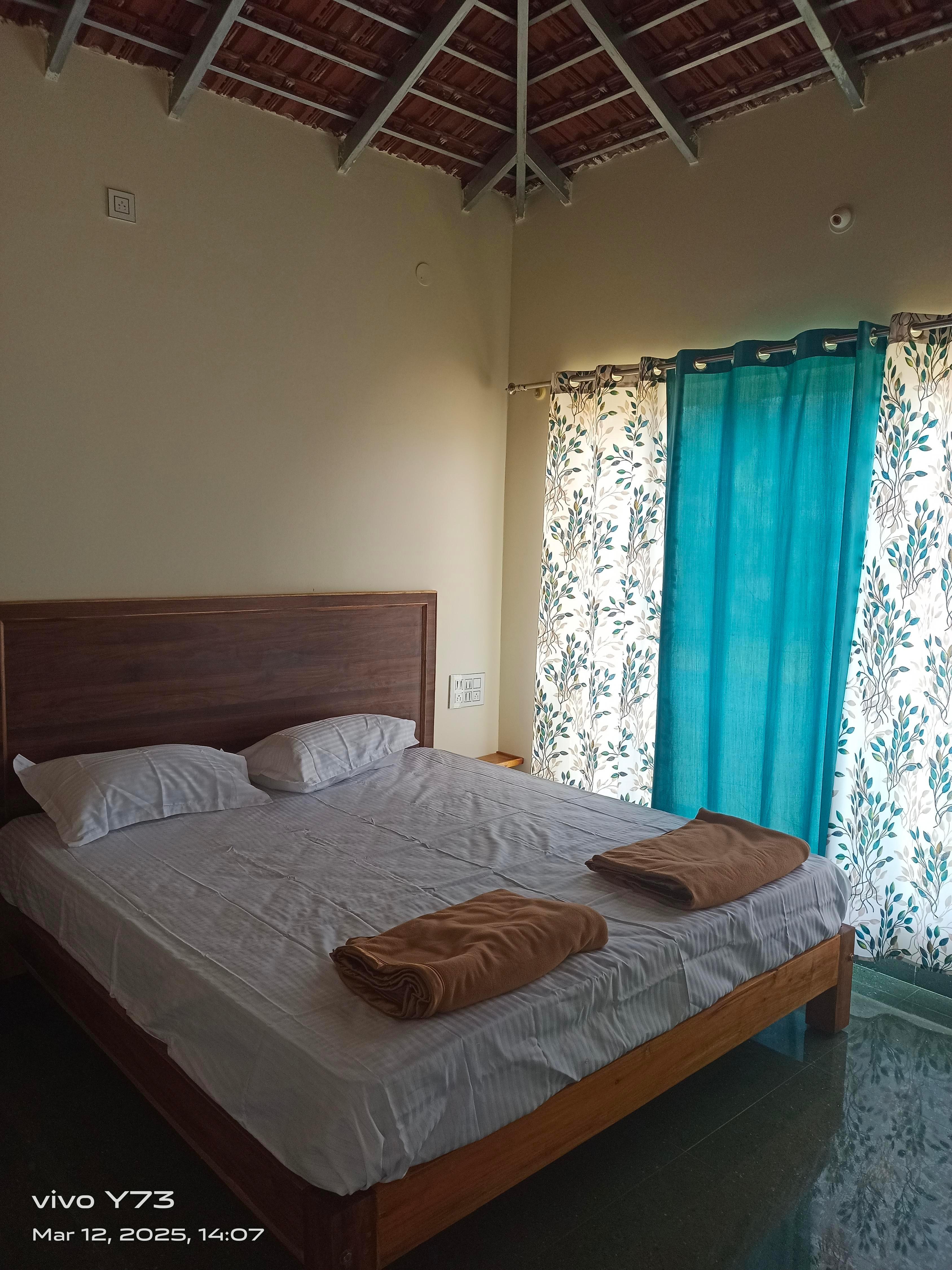 Jolly Homestay - Tap to explore photos