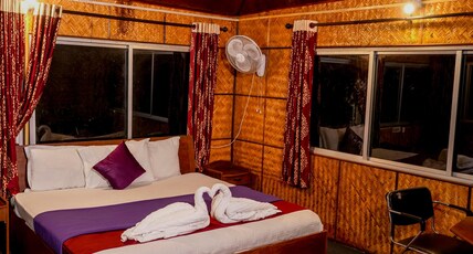 Coffee Land Retreat Room Type - Tree hut 2