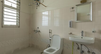 Rest Inn Hotel Room Type - Deluxe AC