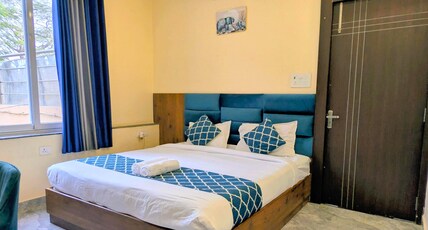 GANGA YAMUNA VIEW Room Type - Deluxe King Room with River View