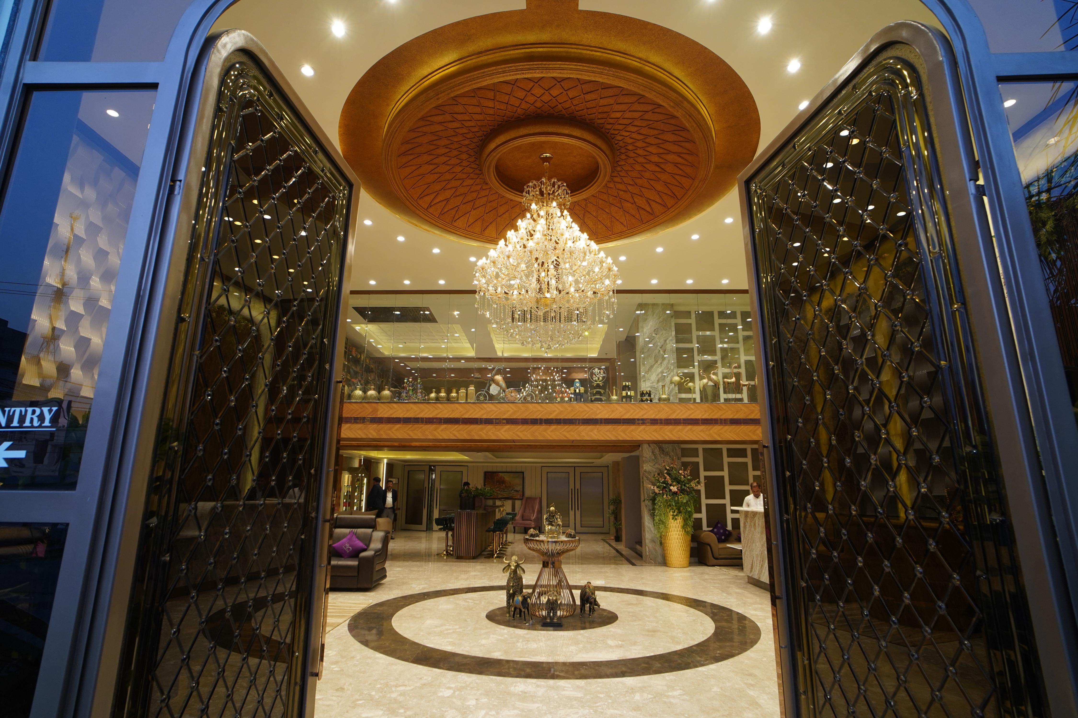 Hotel Balaji Palace Kashi