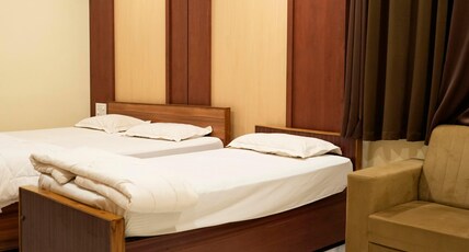 Sri Ratna Lodge Room Type - Suite Room