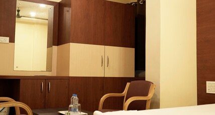 Sri Ratna Lodge Room Type - Standard Non AC Room
