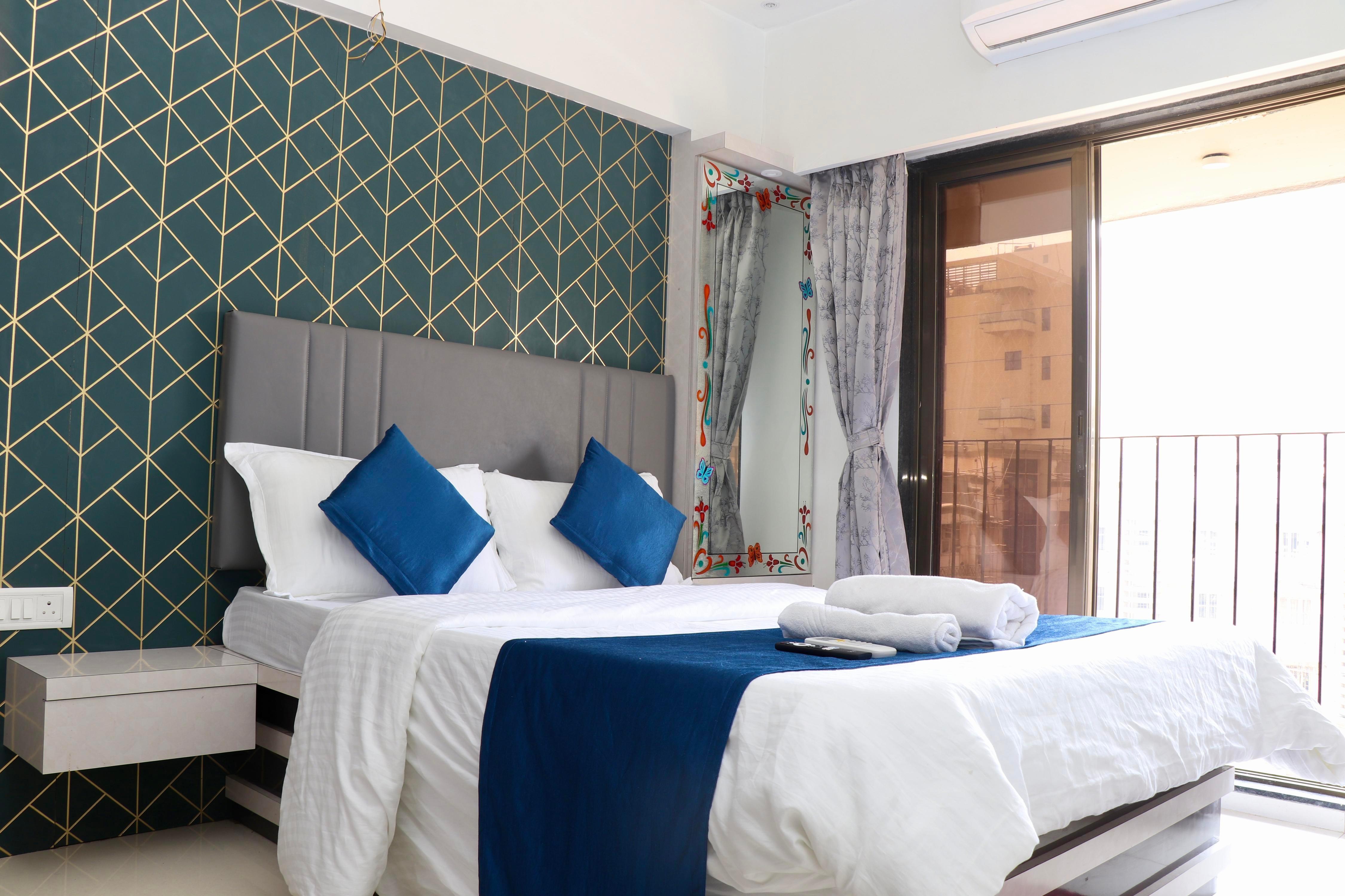 Zenith Homes - Elite Suites - Tap to explore photos