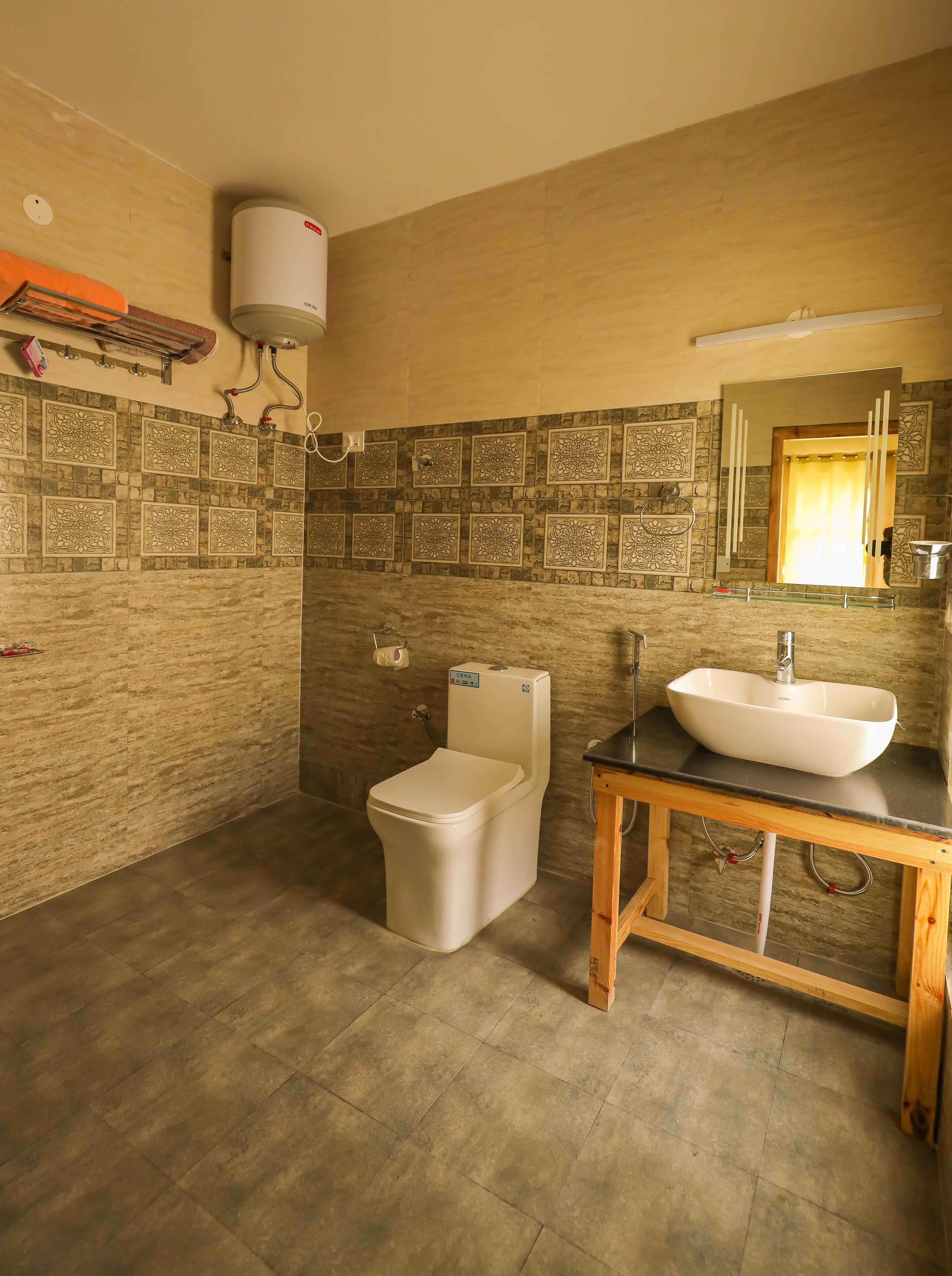 Hotel Sihla pick kaza - Tap to explore photos