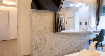 Airbus Hotel At Phawana Station Room Type - Twin Suite Newly Renovate