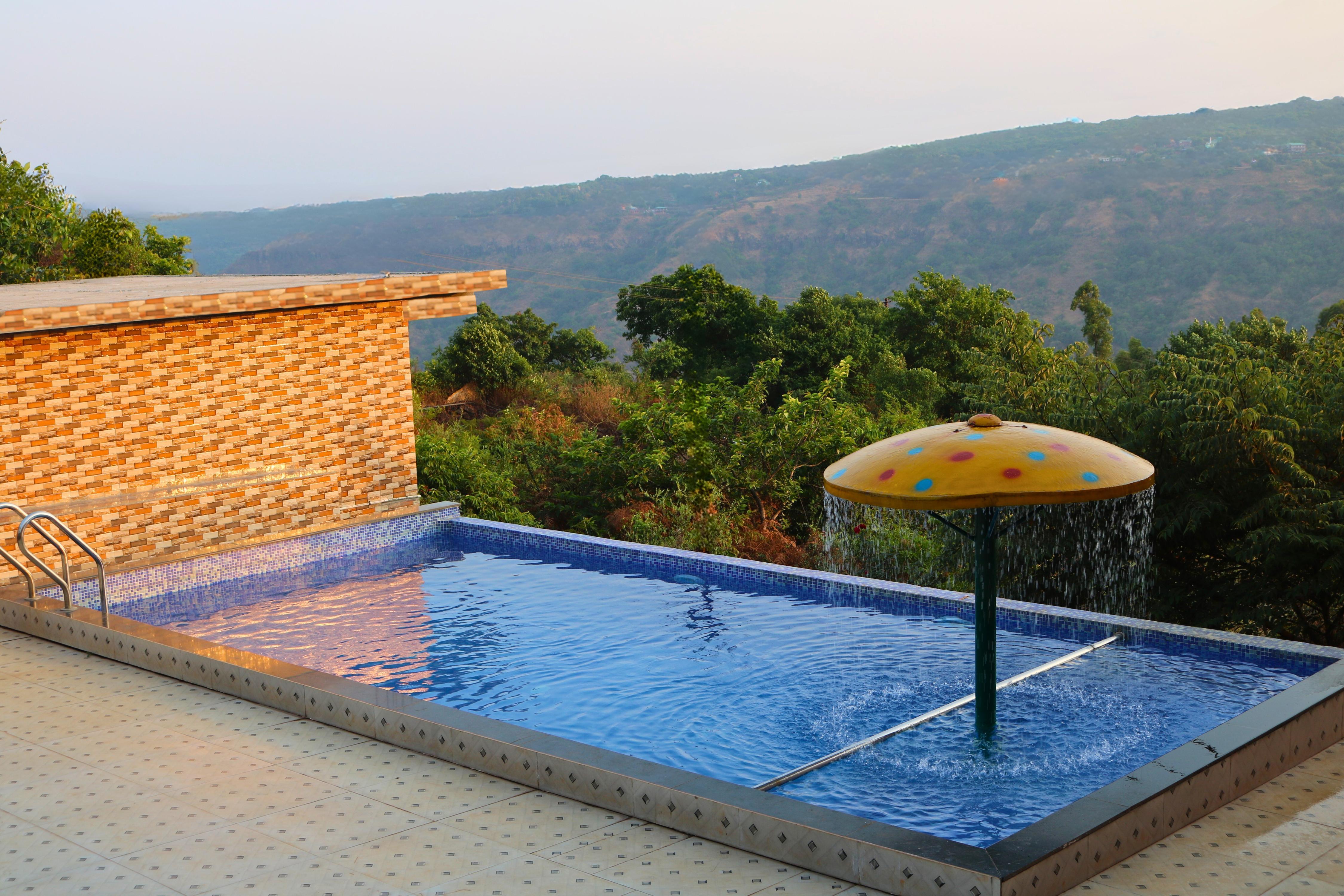 Melody 24 East Resort