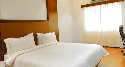 Hotel Lakshmi Towers Room Type - Premium Room