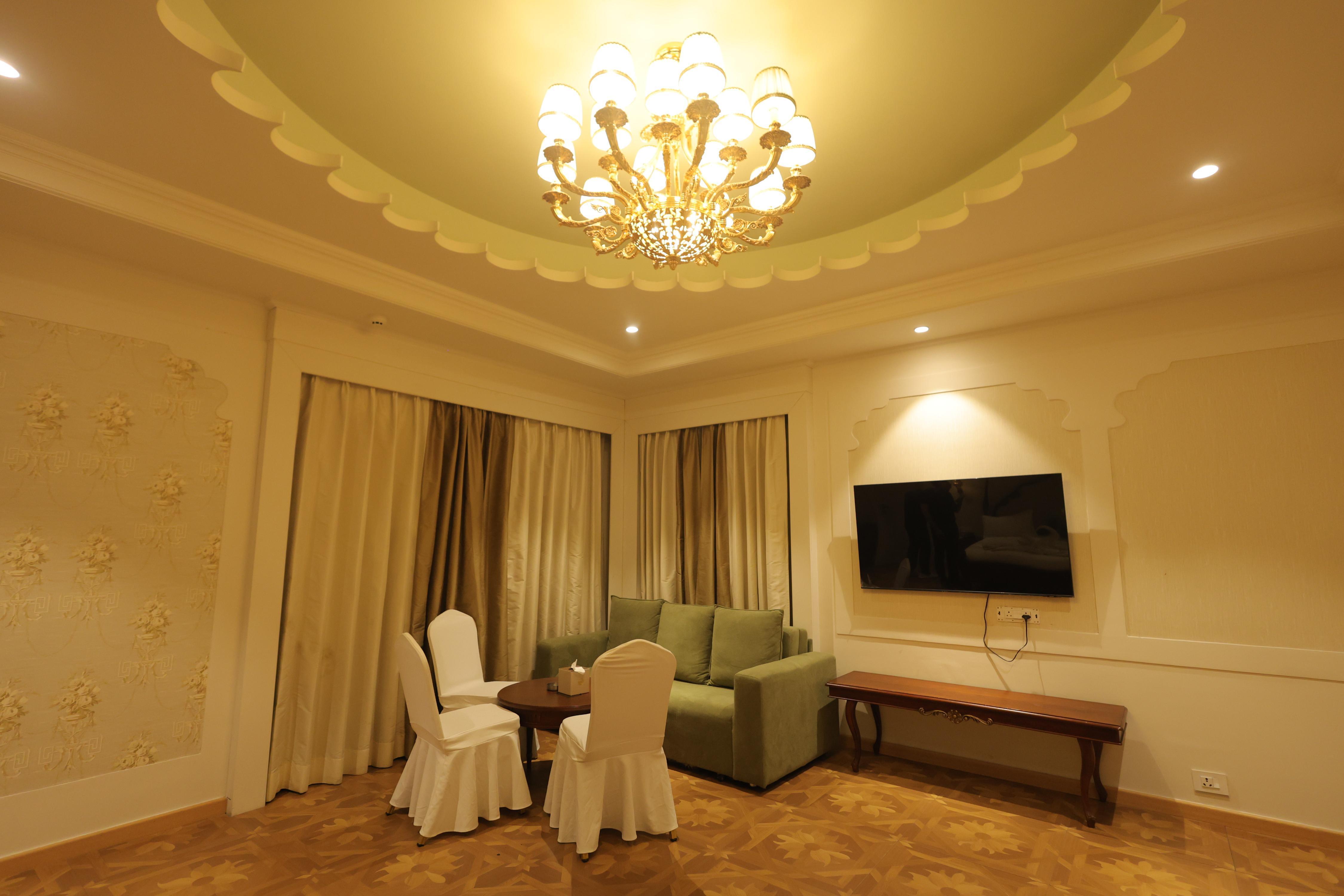 RAJWADA HOTEL AND RESORT - Tap to explore photos