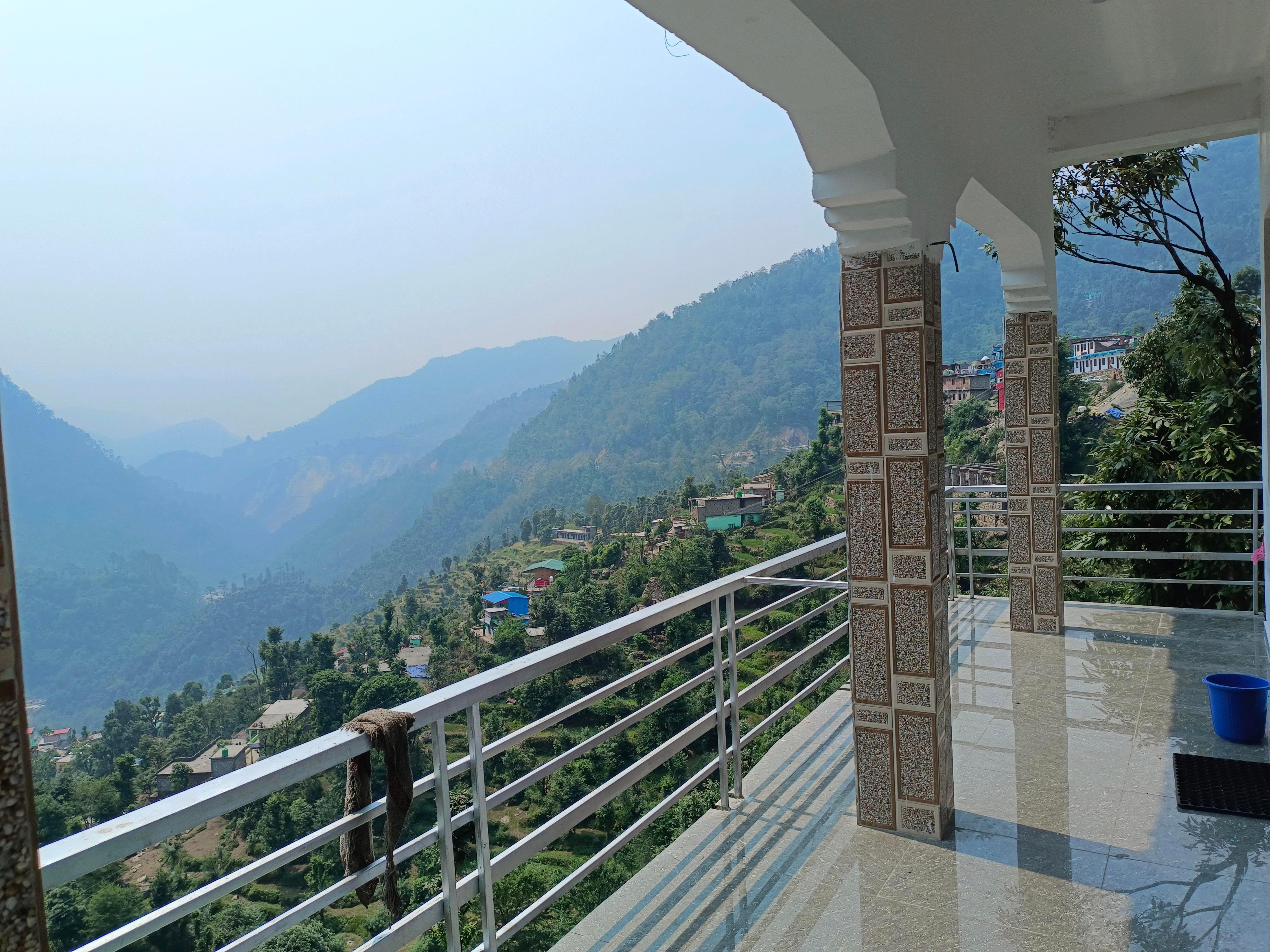 Hotel Himalayan view - Tap to explore photos